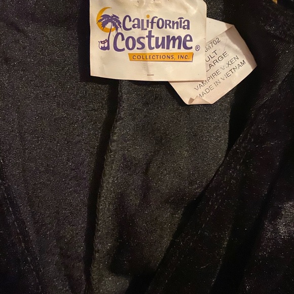Vampire vixen costume in XL, comes with dress & choker. Clean and in package. - Picture 5 of 6